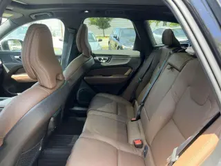 Volvo XC60 2024 AWD B5 Plus Dark Theme 4dr SUV