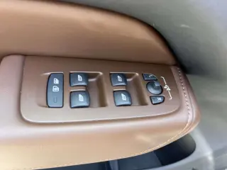 Volvo XC60 2024 AWD B5 Plus Dark Theme 4dr SUV