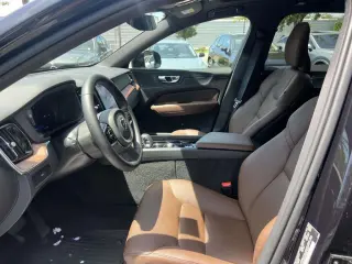 Volvo XC60 2024 AWD B5 Plus Dark Theme 4dr SUV