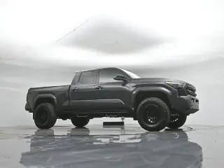 Toyota Tacoma 2025 4x2 SR5 4dr Double Cab 5.0 ft SB