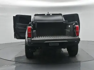 Toyota Tacoma 2025 4x2 SR5 4dr Double Cab 5.0 ft SB