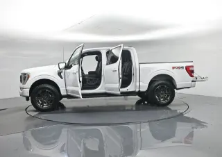 Ford F-150 2021 4x4 XL 4dr SuperCrew 5.5 ft. SB
