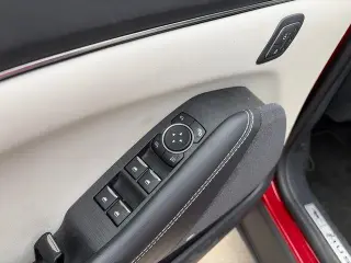 Ford Mustang Mach-E 2022 AWD Premium 4dr SUV