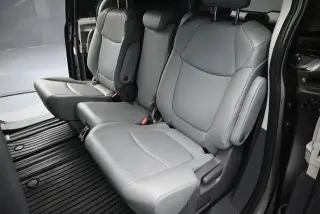 Toyota Sienna 2021 XLE 7-Passenger 4dr Mini-Van
