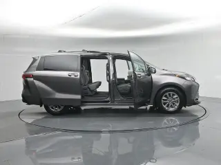 Toyota Sienna 2021 XLE 7-Passenger 4dr Mini-Van