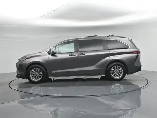 Toyota Sienna 2021 XLE 7-Passenger 4dr Mini-Van