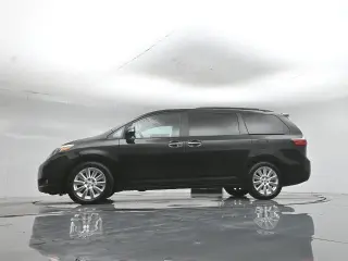 Toyota Sienna 2015 XLE 7-Passenger Auto Access Seat 4dr Mini-Van