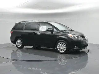 Toyota Sienna 2015 XLE 7-Passenger Auto Access Seat 4dr Mini-Van