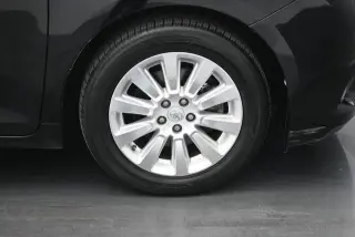 Toyota Sienna 2015 XLE 7-Passenger Auto Access Seat 4dr Mini-Van