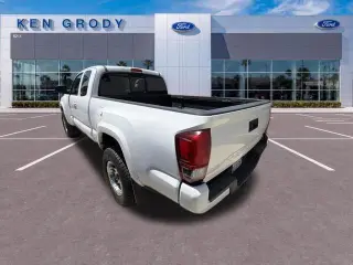 Toyota Tacoma 2016 4x2 SR V6 4dr Access Cab 6.1 ft LB