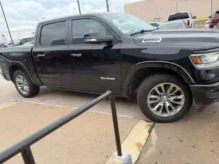 Ram 1500 2022 4x2 Laramie 4dr Crew Cab 5.6 ft. SB Pickup