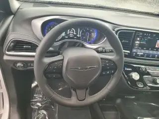 Chrysler Pacifica 2024 Touring 4dr Mini-Van