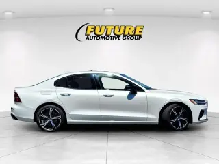 Volvo S60 2024 AWD B5 Core Dark Theme 4dr Sedan
