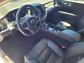 Volvo S60 2024 AWD B5 Core Dark Theme 4dr Sedan