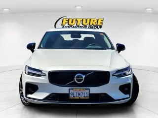 Volvo S60 2024 AWD B5 Core Dark Theme 4dr Sedan