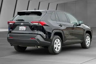 Toyota RAV4 2025 LE 4dr SUV
