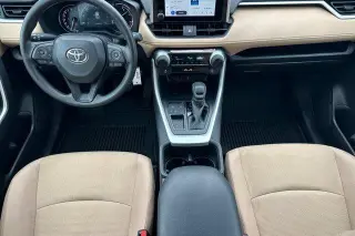 Toyota RAV4 2025 LE 4dr SUV