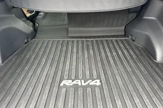 Toyota RAV4 2025 LE 4dr SUV