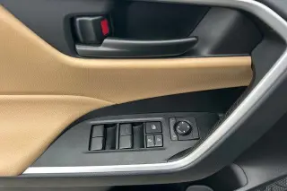 Toyota RAV4 2025 LE 4dr SUV