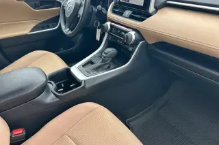 Toyota RAV4 2025 LE 4dr SUV
