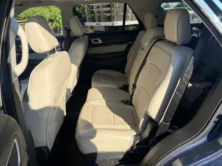 Ford Explorer 2019 AWD Platinum 4dr SUV