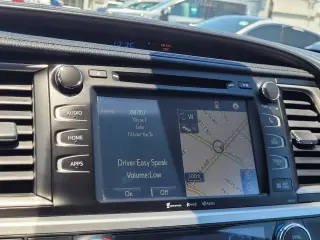 Toyota Highlander 2017 AWD XLE 4dr SUV