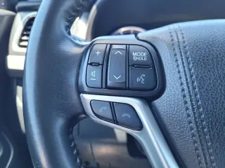 Toyota Highlander 2017 AWD XLE 4dr SUV