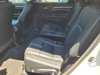 Toyota Highlander 2017 AWD XLE 4dr SUV
