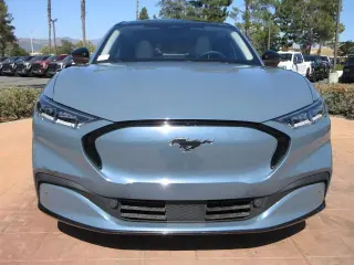 Ford Mustang Mach-E 2023 Premium 4dr SUV