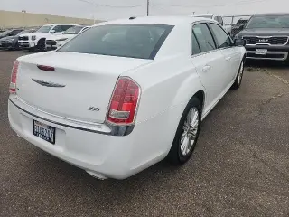 Chrysler 300 2013 AWD Base 4dr Sedan