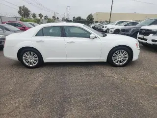 Chrysler 300 2013 AWD Base 4dr Sedan