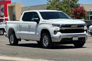 Chevrolet Silverado 1500 2023 4x4 LT 4dr Crew Cab 5.8 ft. SB w/2FL
