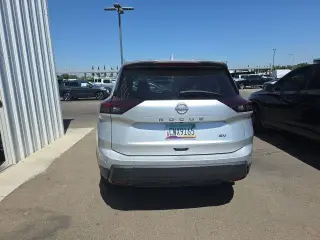Nissan Rogue 2024 SV 4dr Crossover