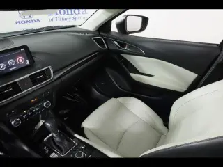 Mazda Mazda3 2017 Grand Touring 4dr Sedan 6A
