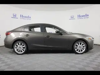 Mazda Mazda3 2017 Grand Touring 4dr Sedan 6A