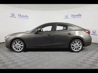 Mazda Mazda3 2017 Grand Touring 4dr Sedan 6A