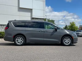 Chrysler Pacifica 2023 Touring L 4dr Mini-Van