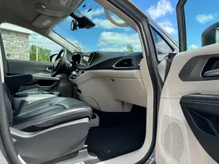 Chrysler Pacifica 2023 Touring L 4dr Mini-Van