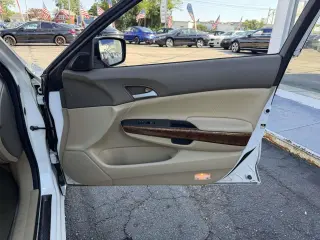Honda Accord 2010 EX-L V6 4dr Sedan