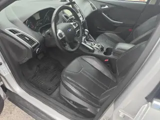 Ford Focus 2012 Titanium 4dr Hatchback