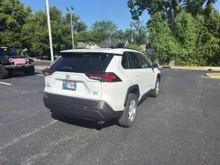 Toyota RAV4 2020 AWD XLE 4dr SUV
