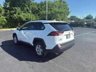Toyota RAV4 2020 AWD XLE 4dr SUV