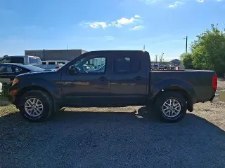 Nissan Frontier 2014 4x4 S 4dr Crew Cab 5 ft. SB Pickup 6M