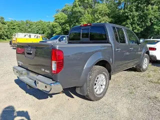 Nissan Frontier 2014 4x4 S 4dr Crew Cab 5 ft. SB Pickup 6M