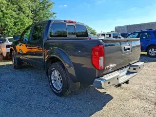 Nissan Frontier 2014 4x4 S 4dr Crew Cab 5 ft. SB Pickup 6M