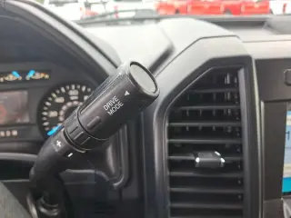 Ford F-150 2019 4x4 XL 4dr SuperCrew 5.5 ft. SB