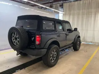Ford Bronco 2021 4x4 Base 4dr SUV