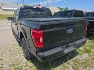 Ford F-150 2023 4x4 XL 4dr SuperCrew 5.5 ft. SB