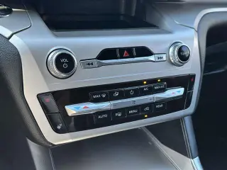 Ford Explorer 2022 AWD XLT 4dr SUV