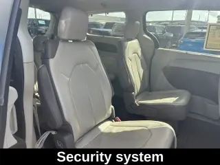 Chrysler Pacifica 2018 Touring L 4dr Mini-Van